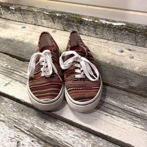 Airwalk | Red Striped Canvas Shoes